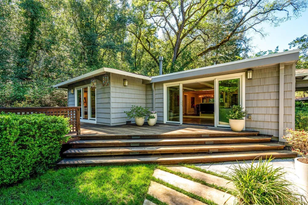 850 Conn Valley Road St. Helena, CA 94574
