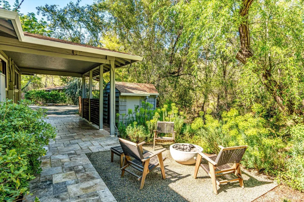 850 Conn Valley Road St. Helena, CA 94574
