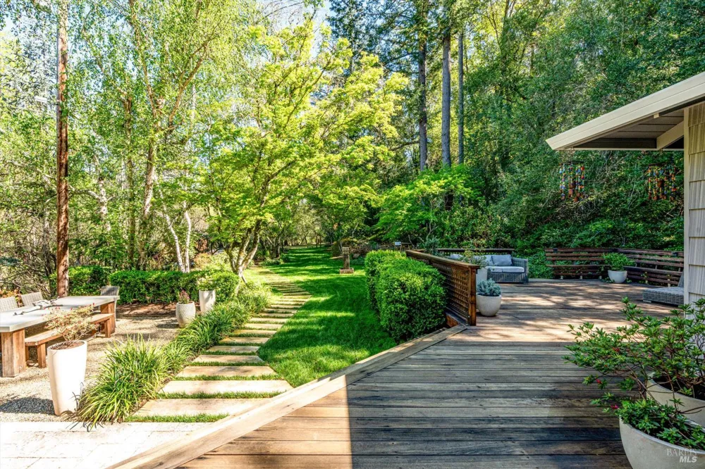850 Conn Valley Road St. Helena, CA 94574