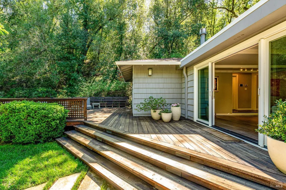 850 Conn Valley Road St. Helena, CA 94574