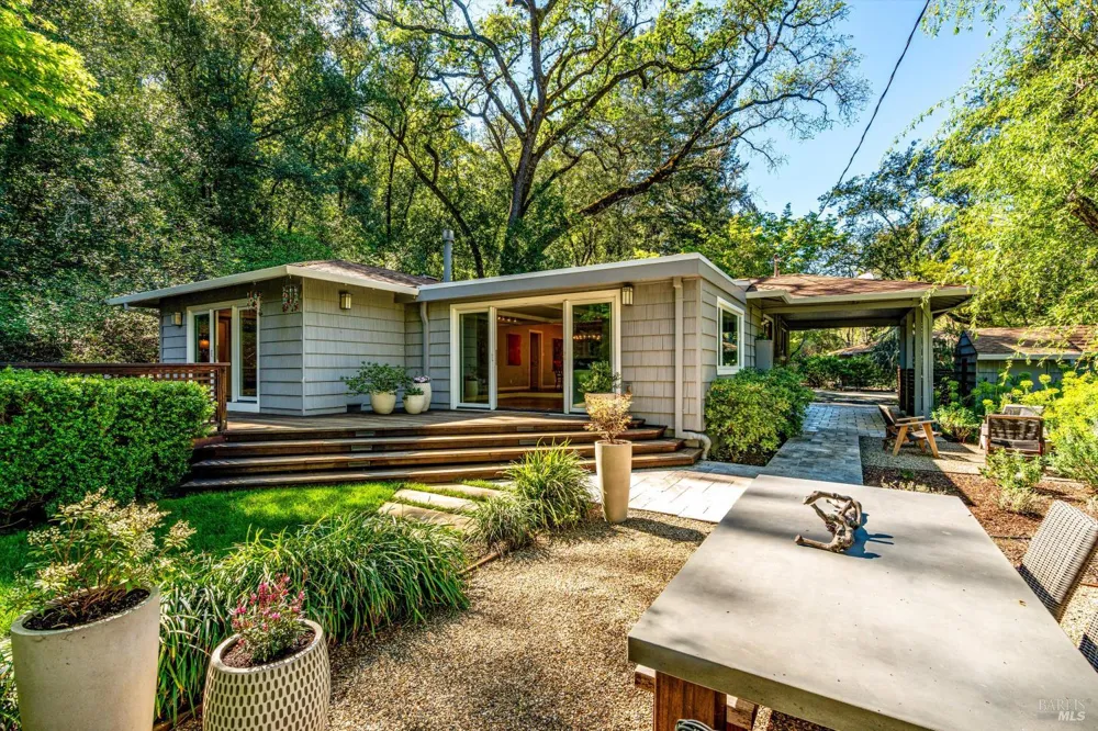 850 Conn Valley Road St. Helena, CA 94574