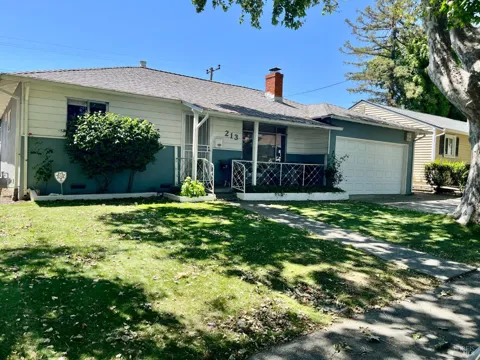 213 Parkwood Drive
