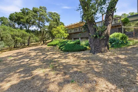 2155 Thornsberry Road