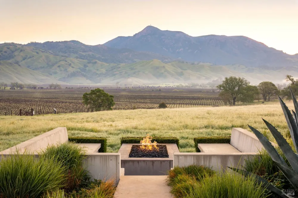 13800 Highway 128 Calistoga, CA 94515