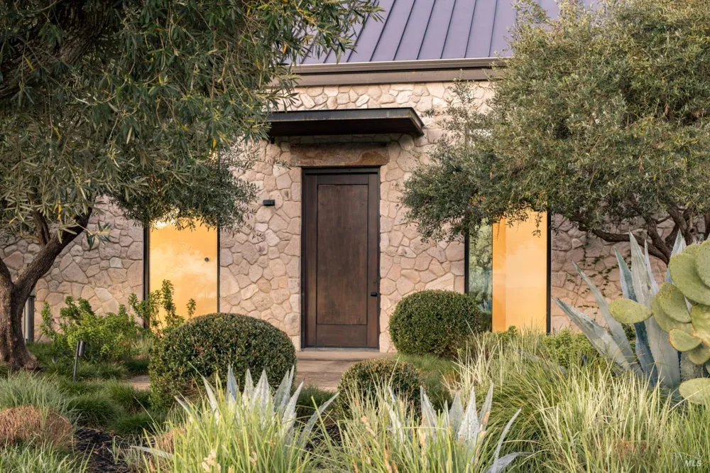 13800 Highway 128 Calistoga, CA 94515