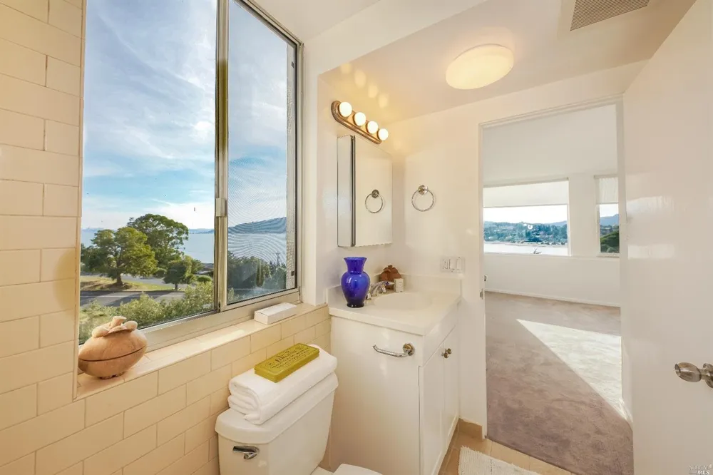 18 Janet Way ##160 Tiburon, CA 94920