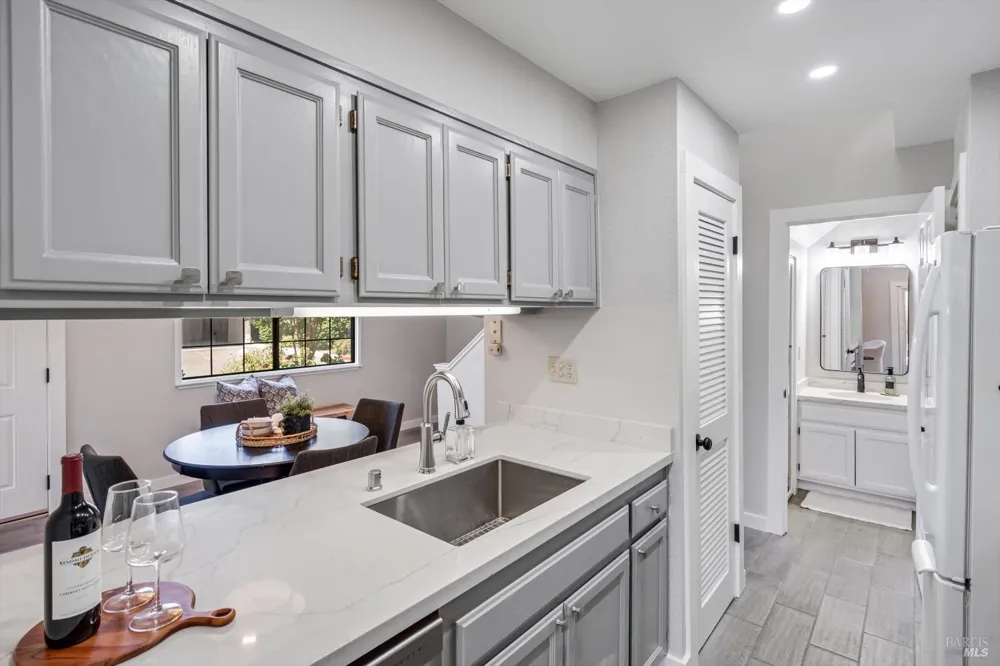 366 Piper Street Healdsburg, CA 95448