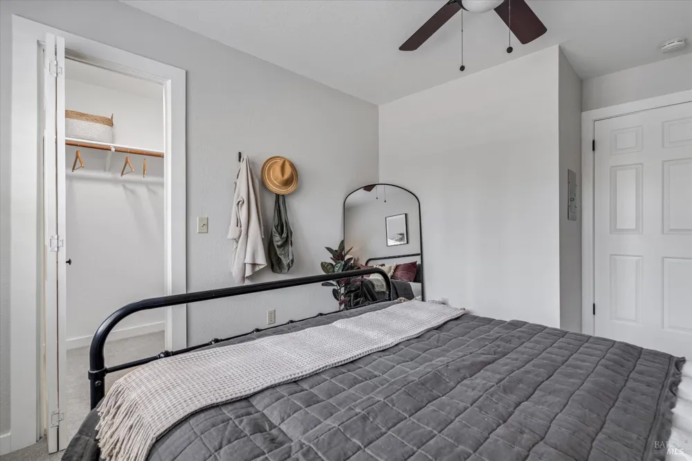 366 Piper Street Healdsburg, CA 95448