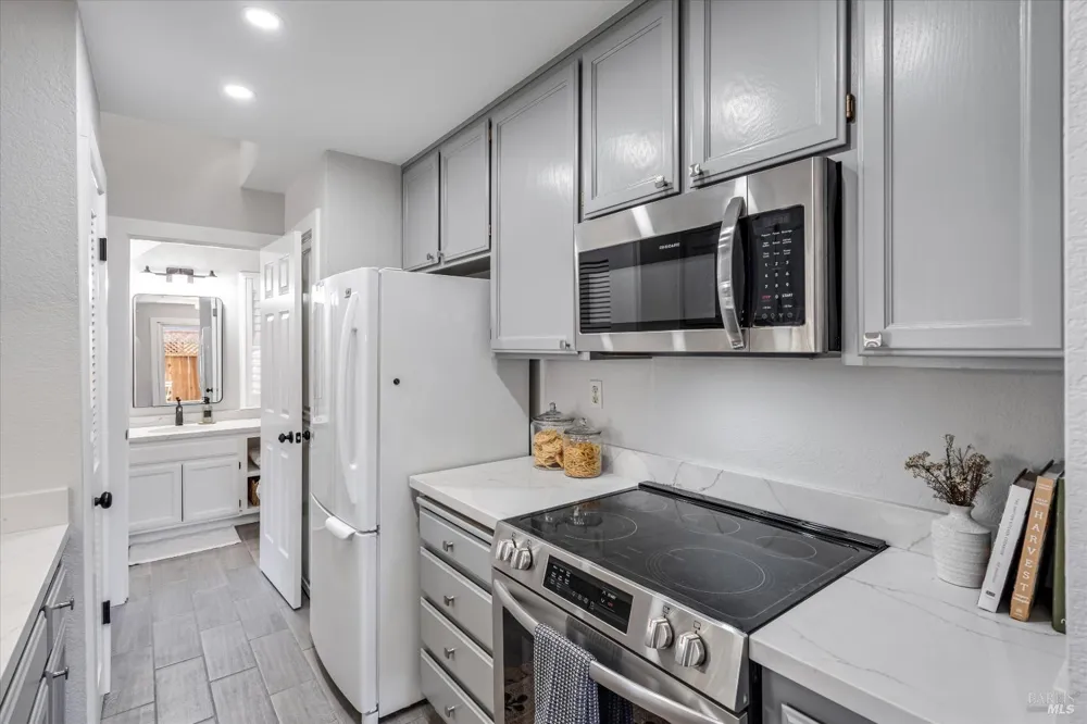 366 Piper Street Healdsburg, CA 95448