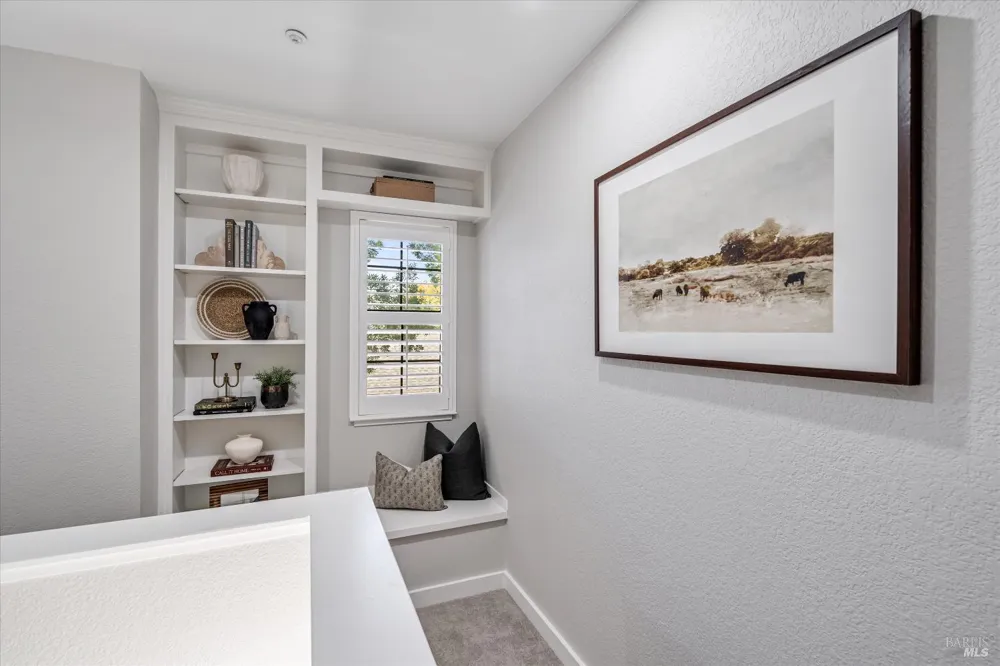 366 Piper Street Healdsburg, CA 95448