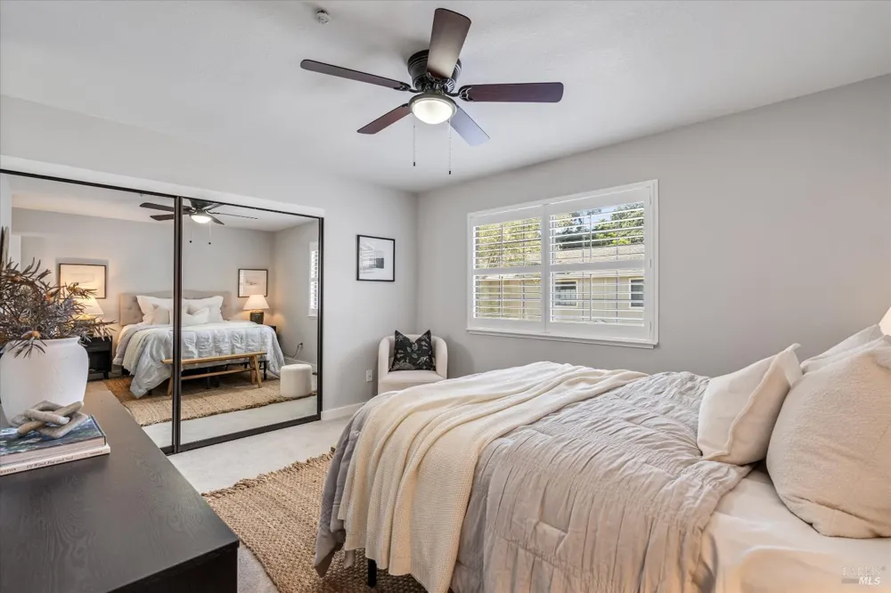 366 Piper Street Healdsburg, CA 95448