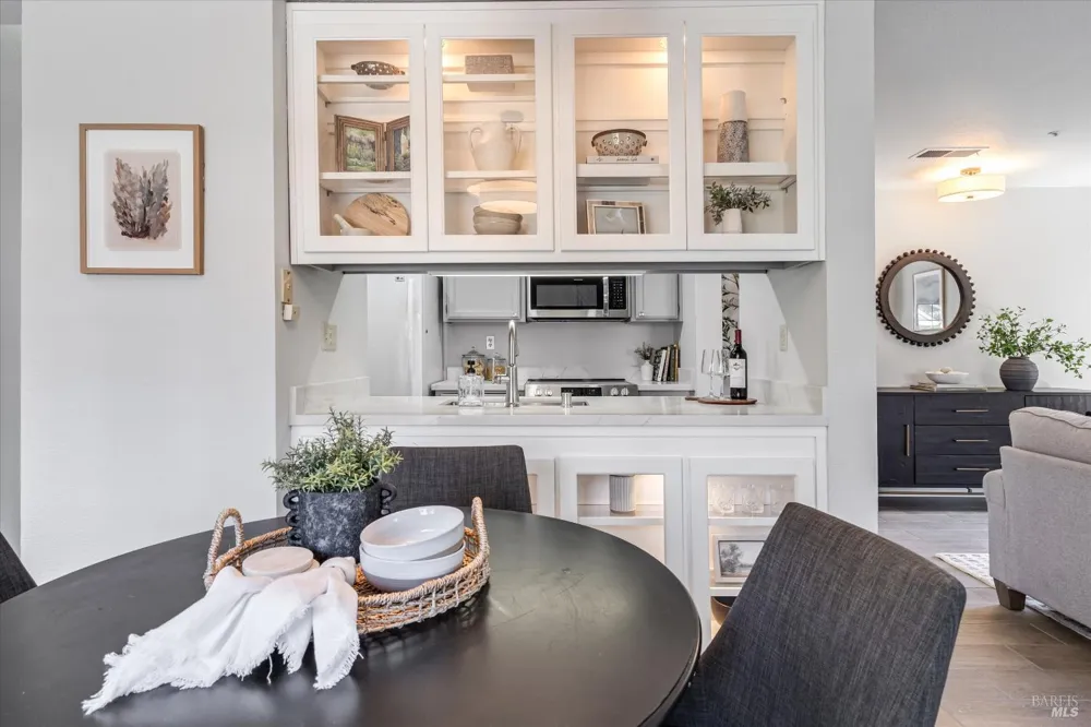 366 Piper Street Healdsburg, CA 95448