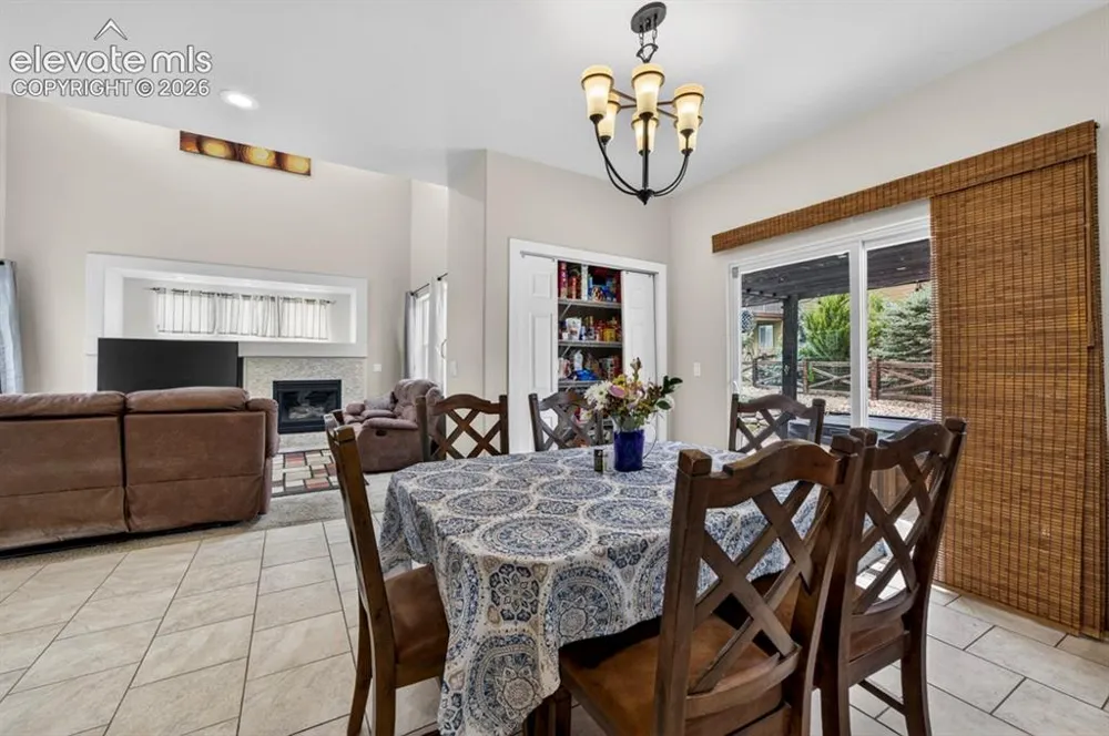 6660 Big Leaf Lane Colorado Springs, CO 80927