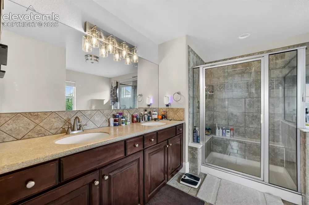 6660 Big Leaf Lane Colorado Springs, CO 80927