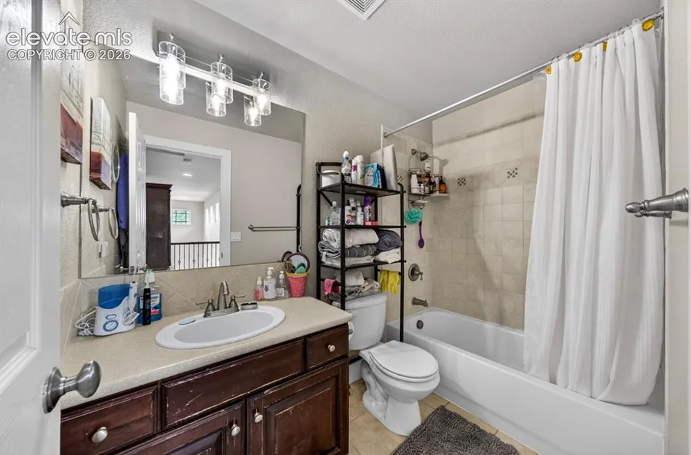 6660 Big Leaf Lane Colorado Springs, CO 80927