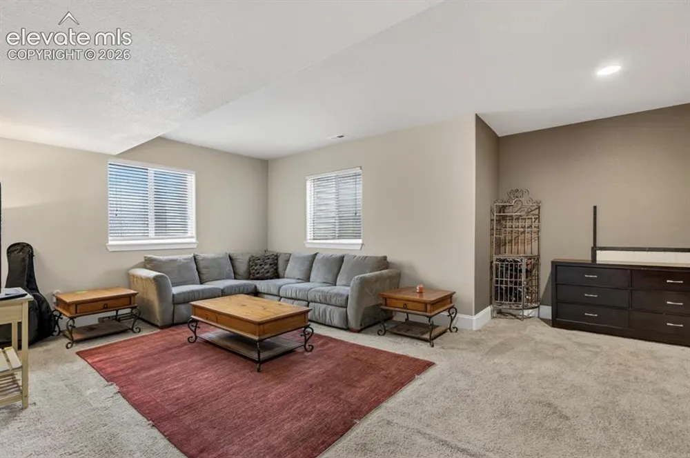6660 Big Leaf Lane Colorado Springs, CO 80927