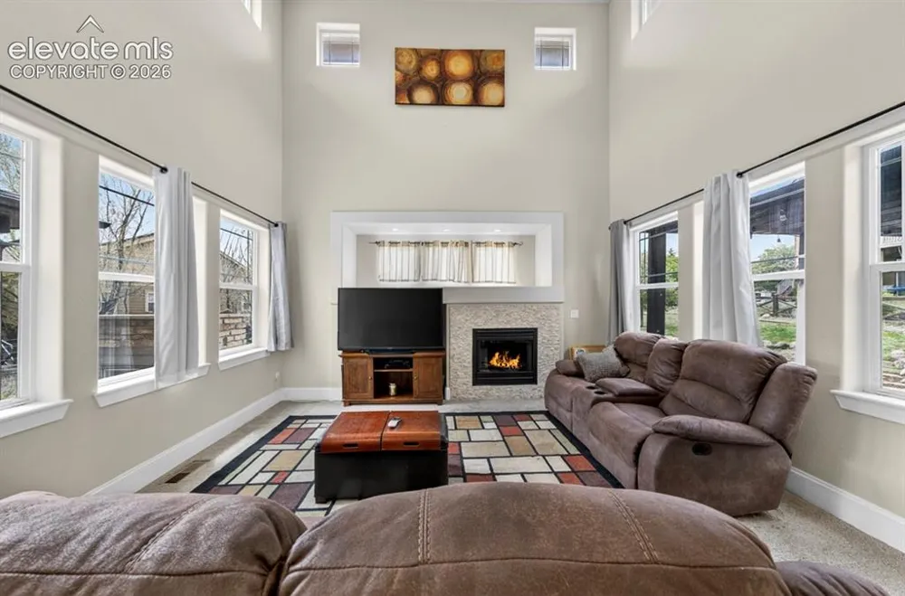 6660 Big Leaf Lane Colorado Springs, CO 80927