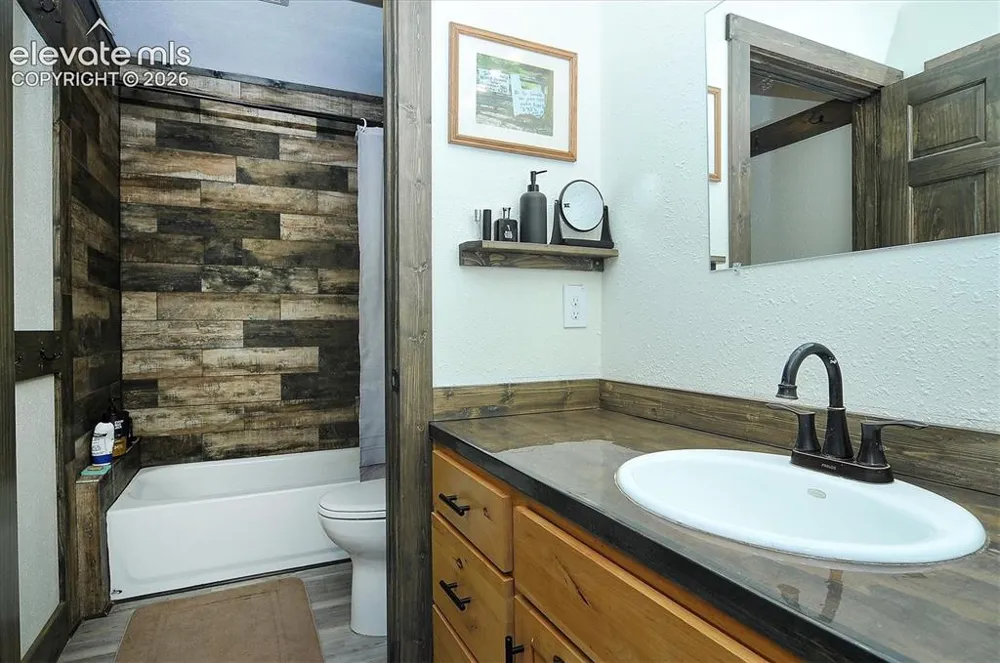 1115 Eagles Gate Road Westcliffe, CO 81252