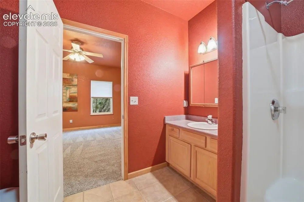 1008 E Kirkwood Drive Pueblo, CO 81007