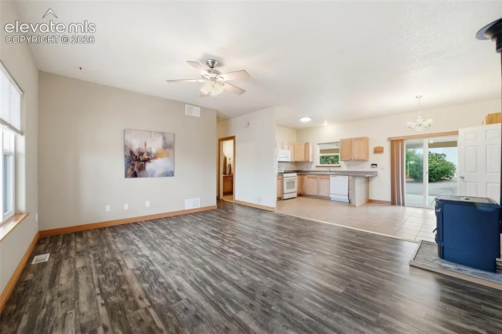 1008 E Kirkwood Drive Pueblo, CO 81007