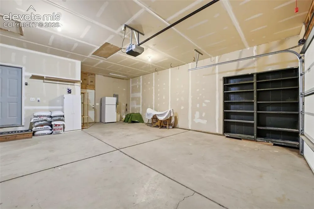1008 E Kirkwood Drive Pueblo, CO 81007