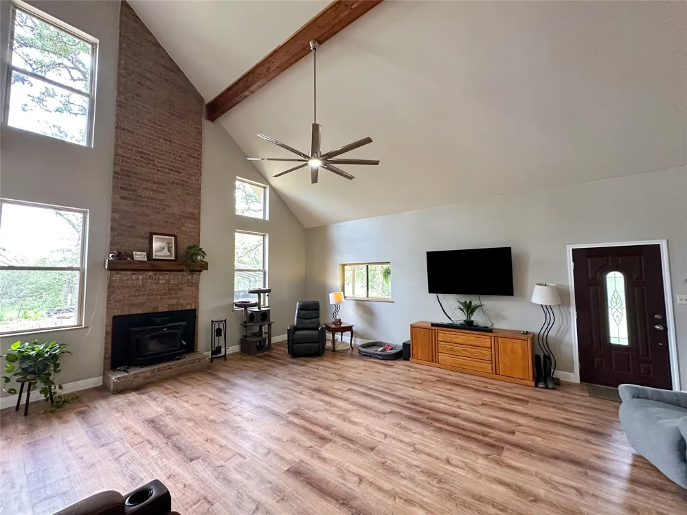 380 Woodlands Drive Bastrop, TX 78602
