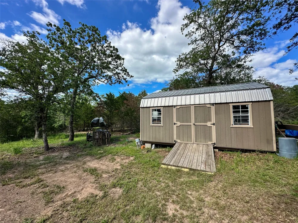 380 Woodlands Drive Bastrop, TX 78602