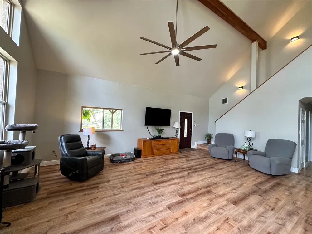 380 Woodlands Drive Bastrop, TX 78602