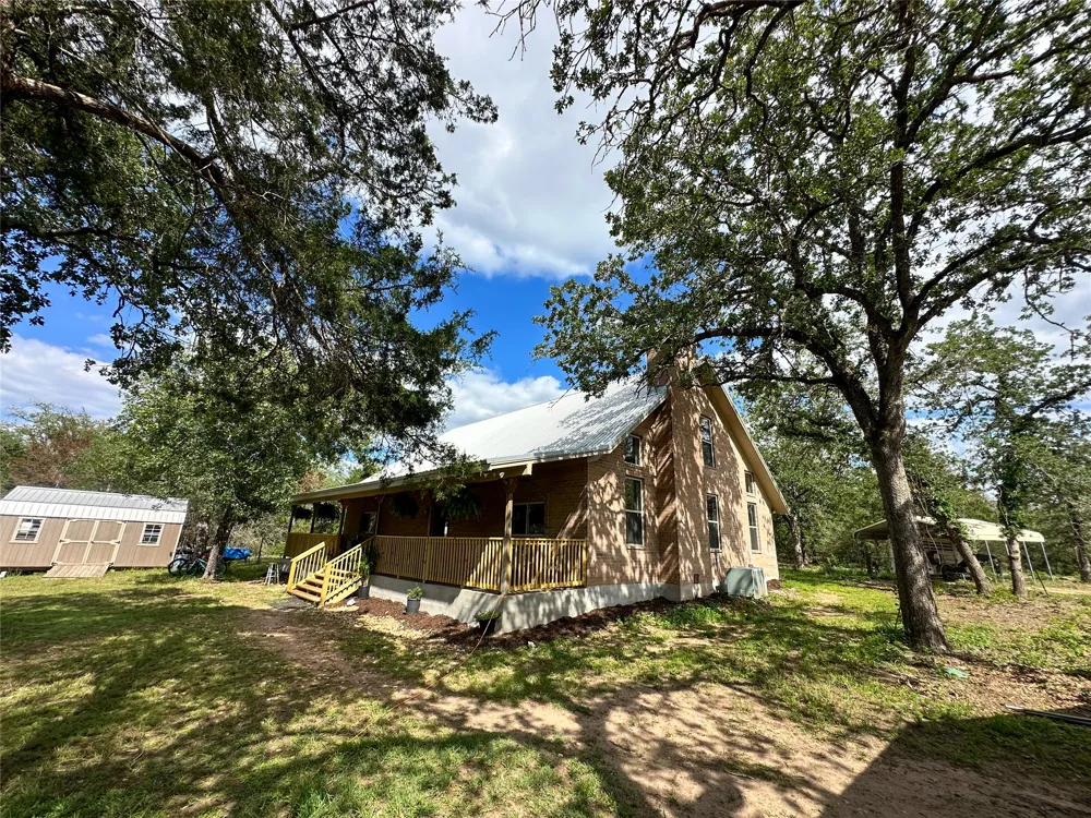 380 Woodlands Drive Bastrop, TX 78602