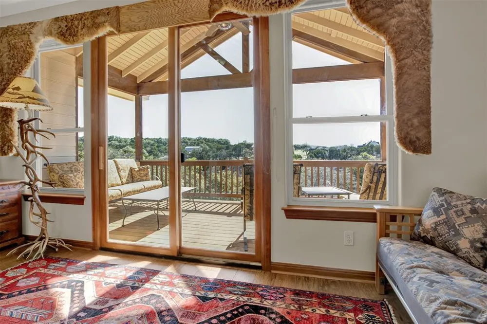 5255 Lookout Ridge Drive Marble Falls, TX 78654