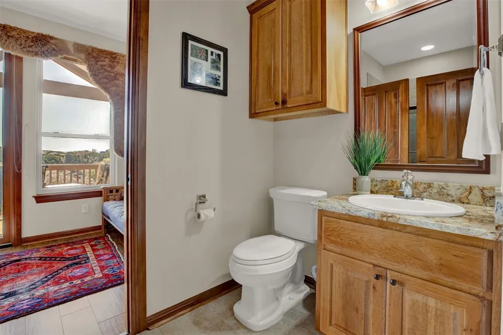 5255 Lookout Ridge Drive Marble Falls, TX 78654