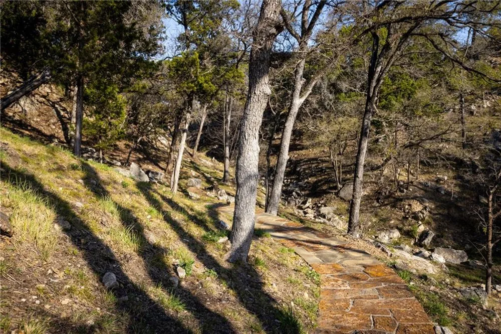 5255 Lookout Ridge Drive Marble Falls, TX 78654
