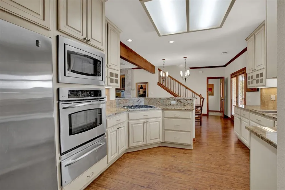 5255 Lookout Ridge Drive Marble Falls, TX 78654