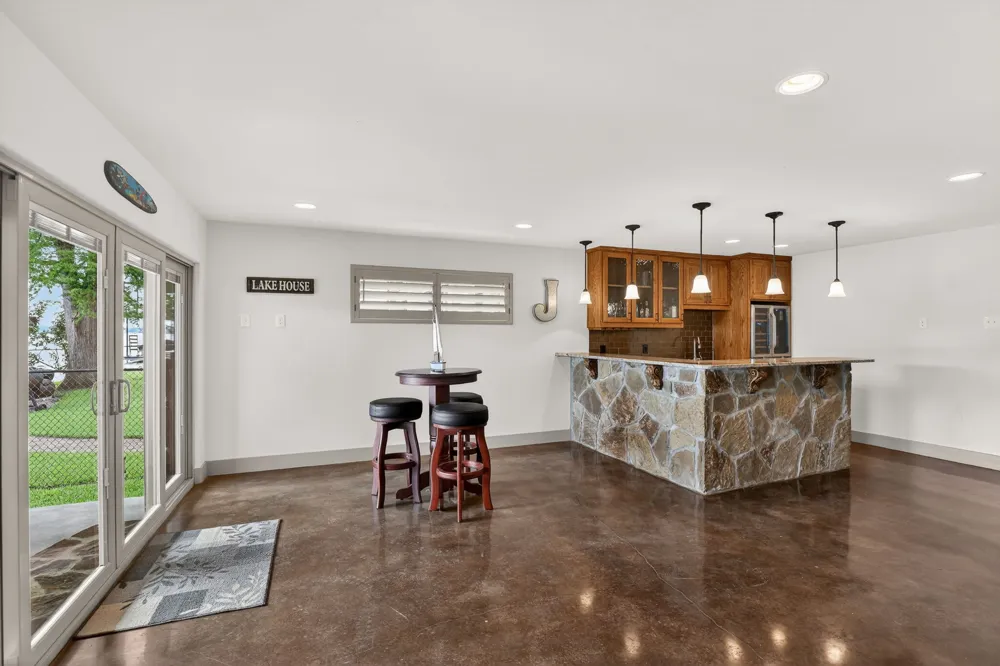1002 Scenic Loop Kingsland, TX 78639