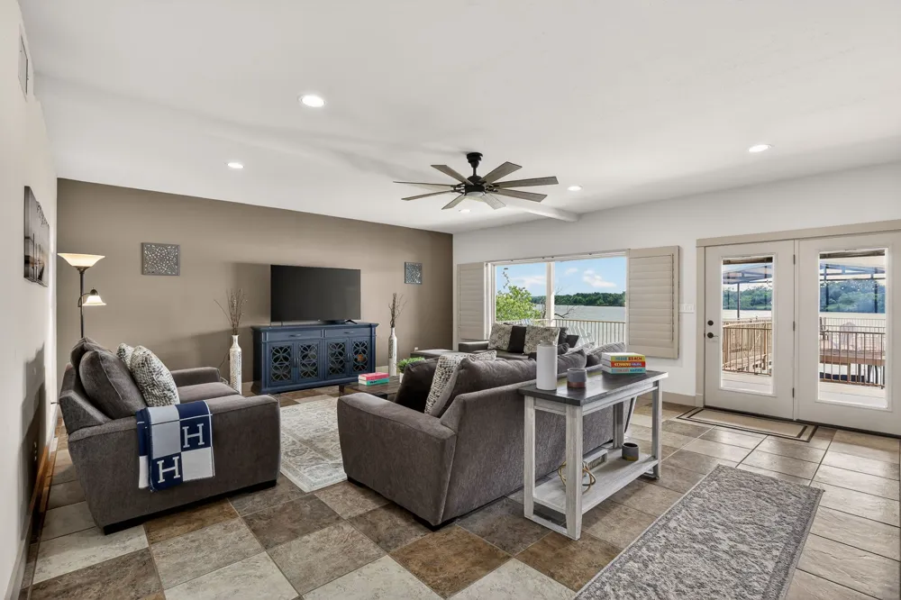 1002 Scenic Loop Kingsland, TX 78639
