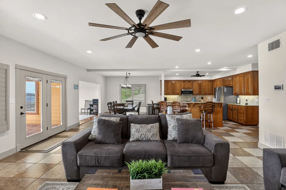1002 Scenic Loop Kingsland, TX 78639