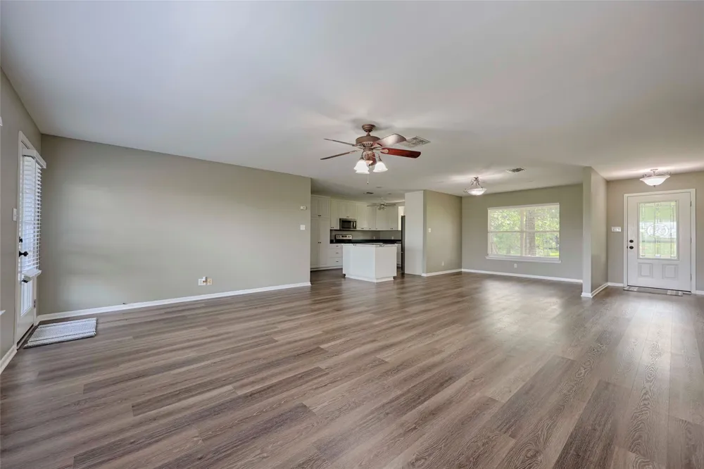 3545 E I 10 Frontage Road Schulenburg, TX 78956