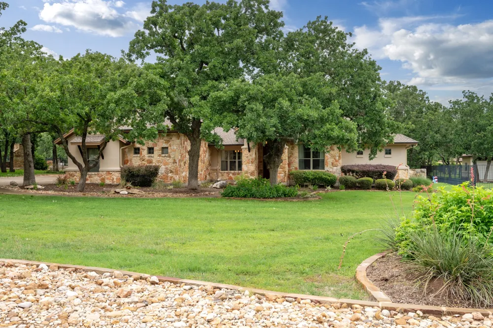 216 Independence Drive Georgetown, TX 78633