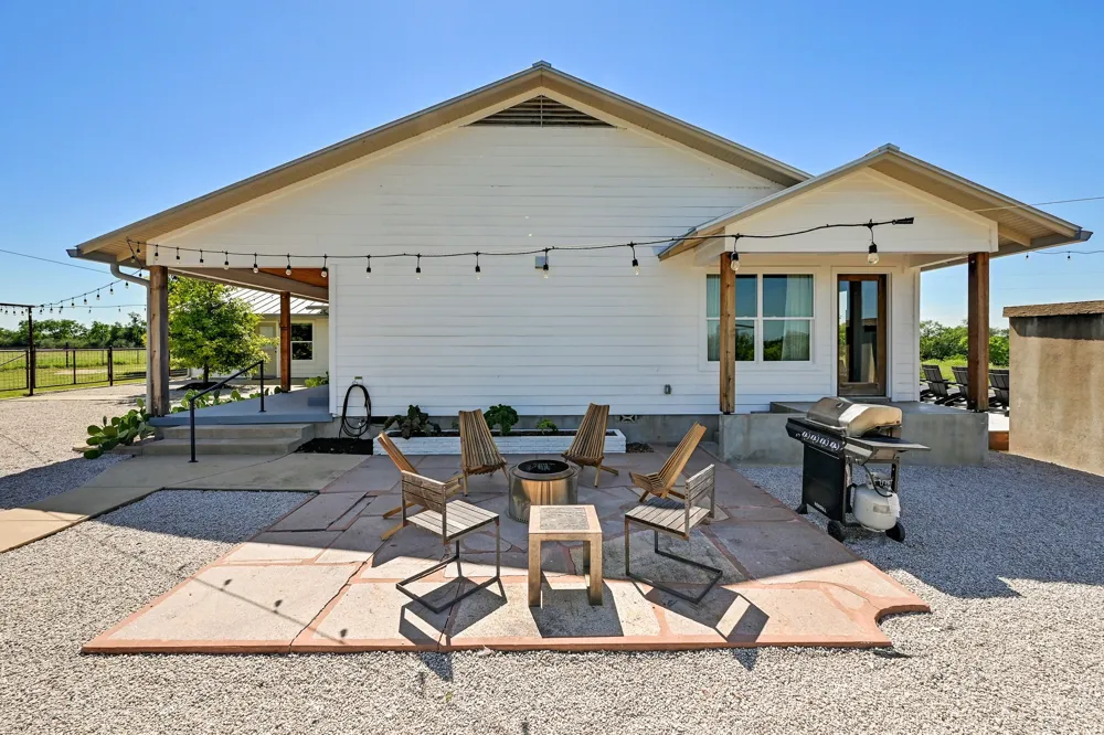 19811 W Ranch Road 152 Road Llano, TX 78643