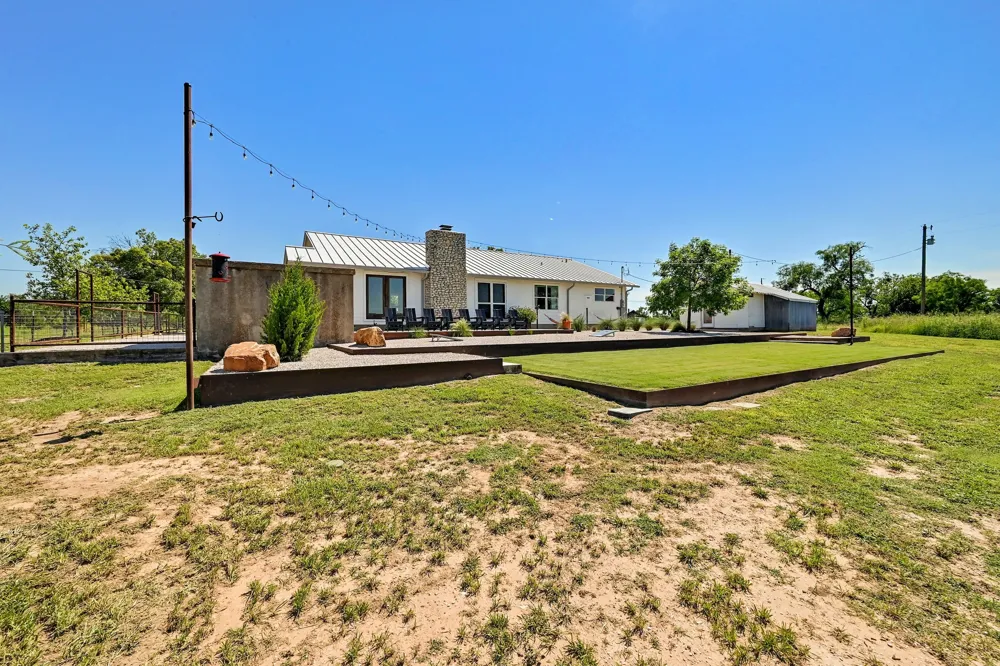 19811 W Ranch Road 152 Road Llano, TX 78643