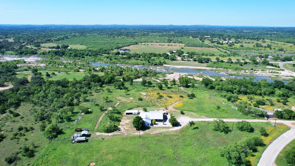 19811 W Ranch Road 152 Road Llano, TX 78643