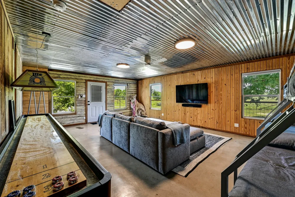 19811 W Ranch Road 152 Road Llano, TX 78643