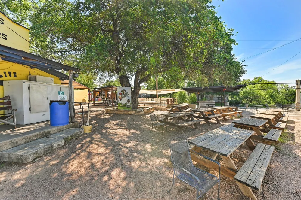 19811 W Ranch Road 152 Road Llano, TX 78643