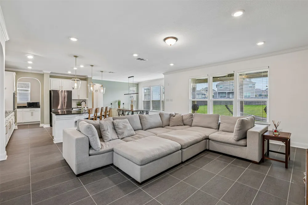 305 Kat Garnet Drive Kyle, TX 78640
