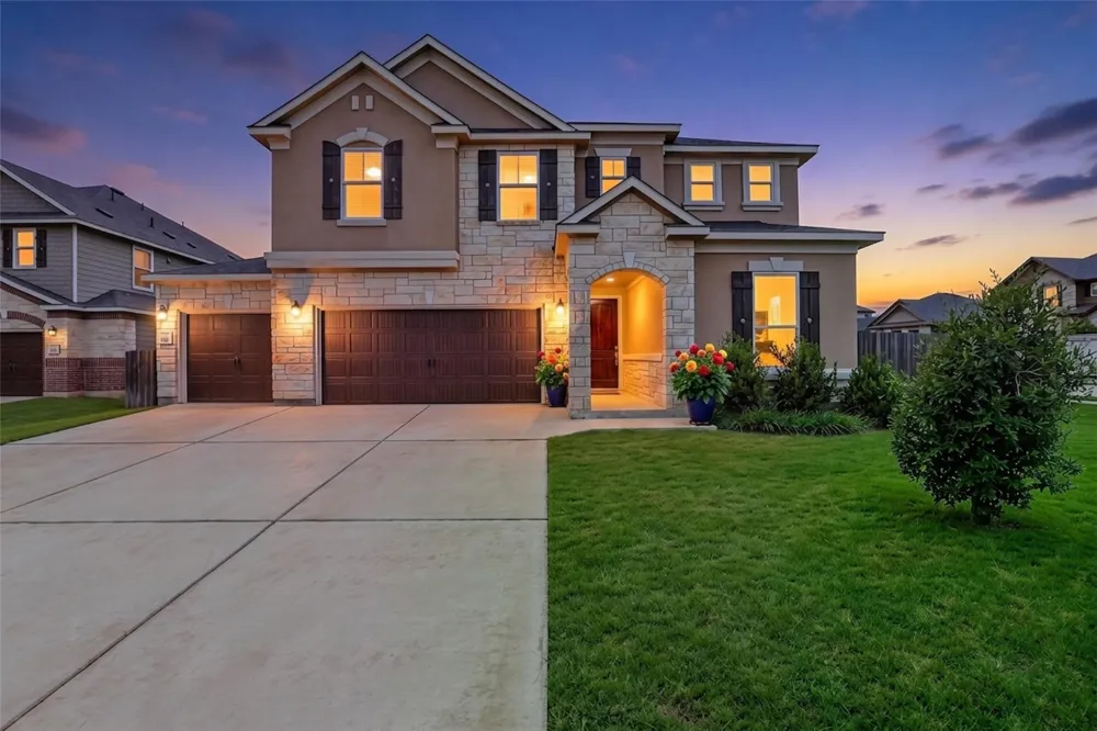 305 Kat Garnet Drive Kyle, TX 78640