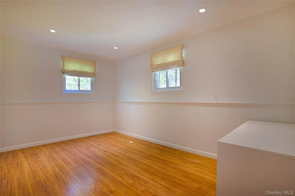 50 Runnymeade Drive East Hampton, NY 11937