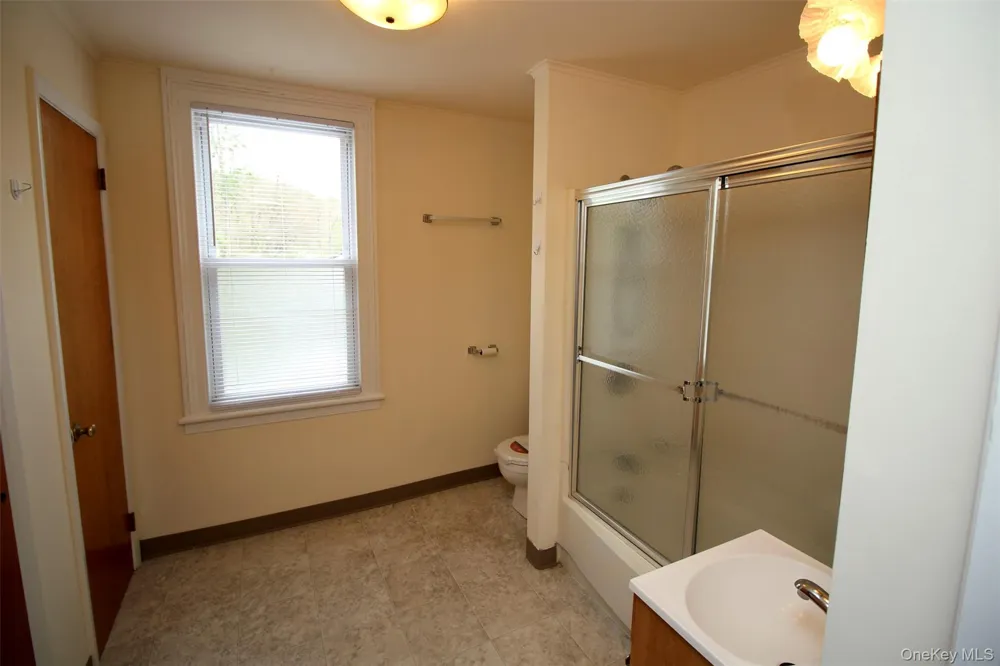 58 Orange Turnpike Sloatsburg, NY 10974