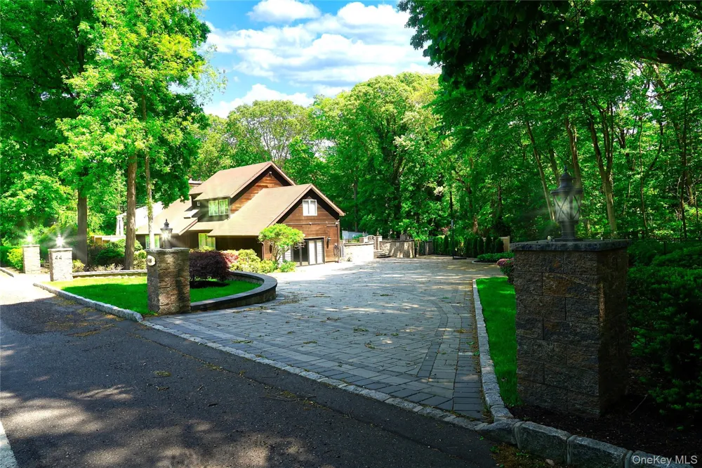 44 Warner Road Huntington, NY 11743