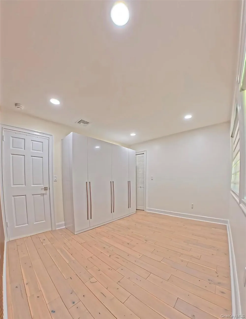 44 Warner Road Huntington, NY 11743