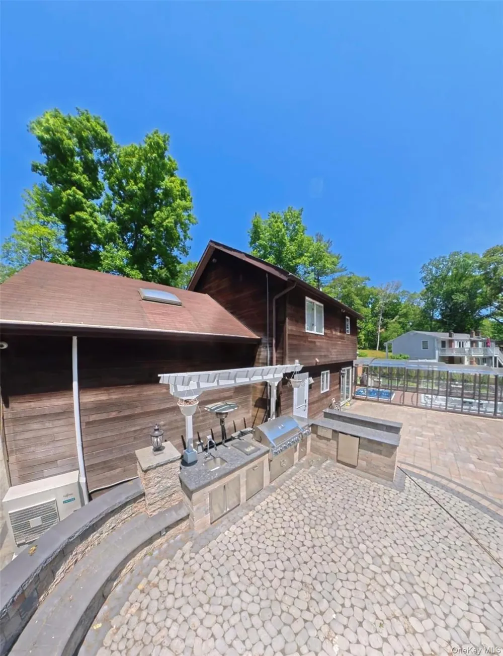 44 Warner Road Huntington, NY 11743